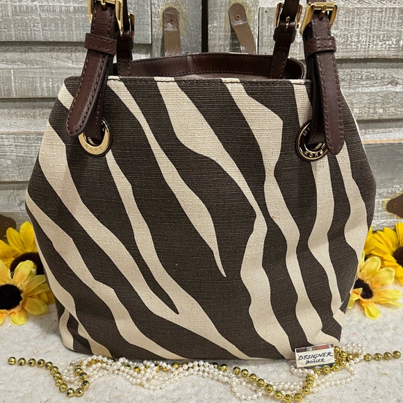 Authentic Michael Kors Animal Print Canvas Tote EUC! - Picture 5 of 12